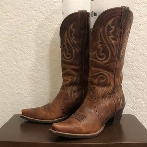 Ariat brown boots size 7.5b